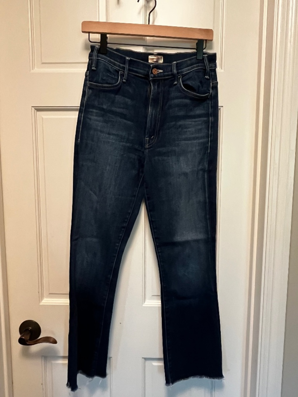 Mother Hustler Ankle Jeans In Home Movies Darker Blue Wash Size 27